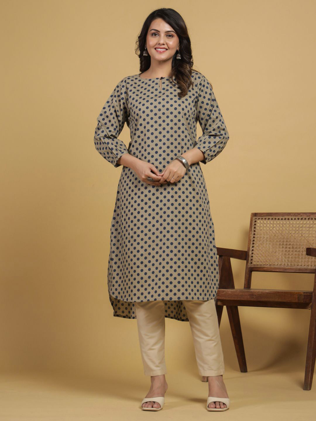 ROOTSOUL Polka Dot Printed Keyhole Neck Straight Kurta