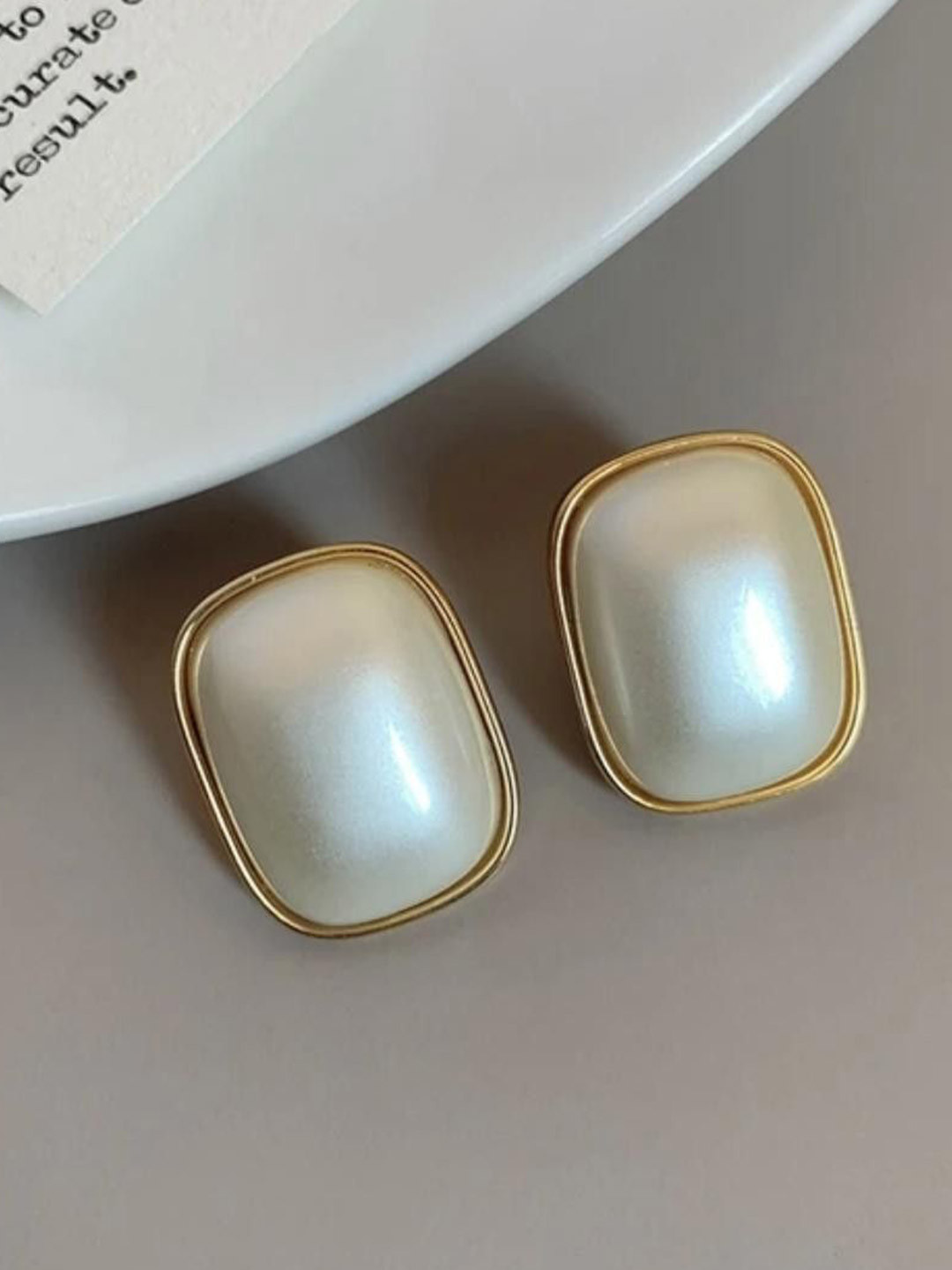 SZN KoreanEarring379 Gold-Plated Contemporary Artificial Stone Shaped Studs
