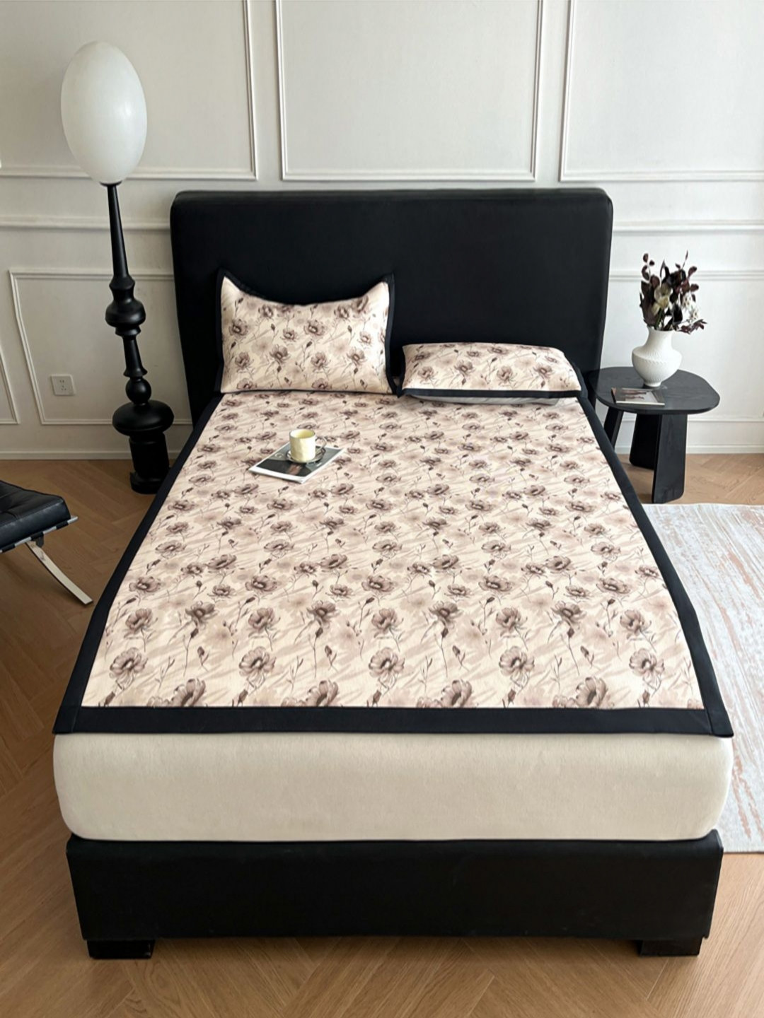 JC HOME Manzar Off White Floral Polycotton 160 TC King Bedsheet with 2 Pillow Covers-71 x 79 inches