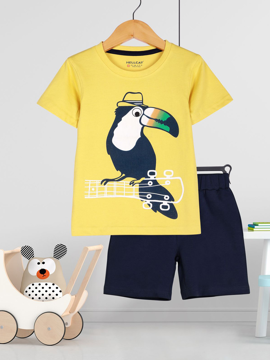 HELLCAT Boys Bird Graphic Printed Short Sleeves T-Shirt With Shorts