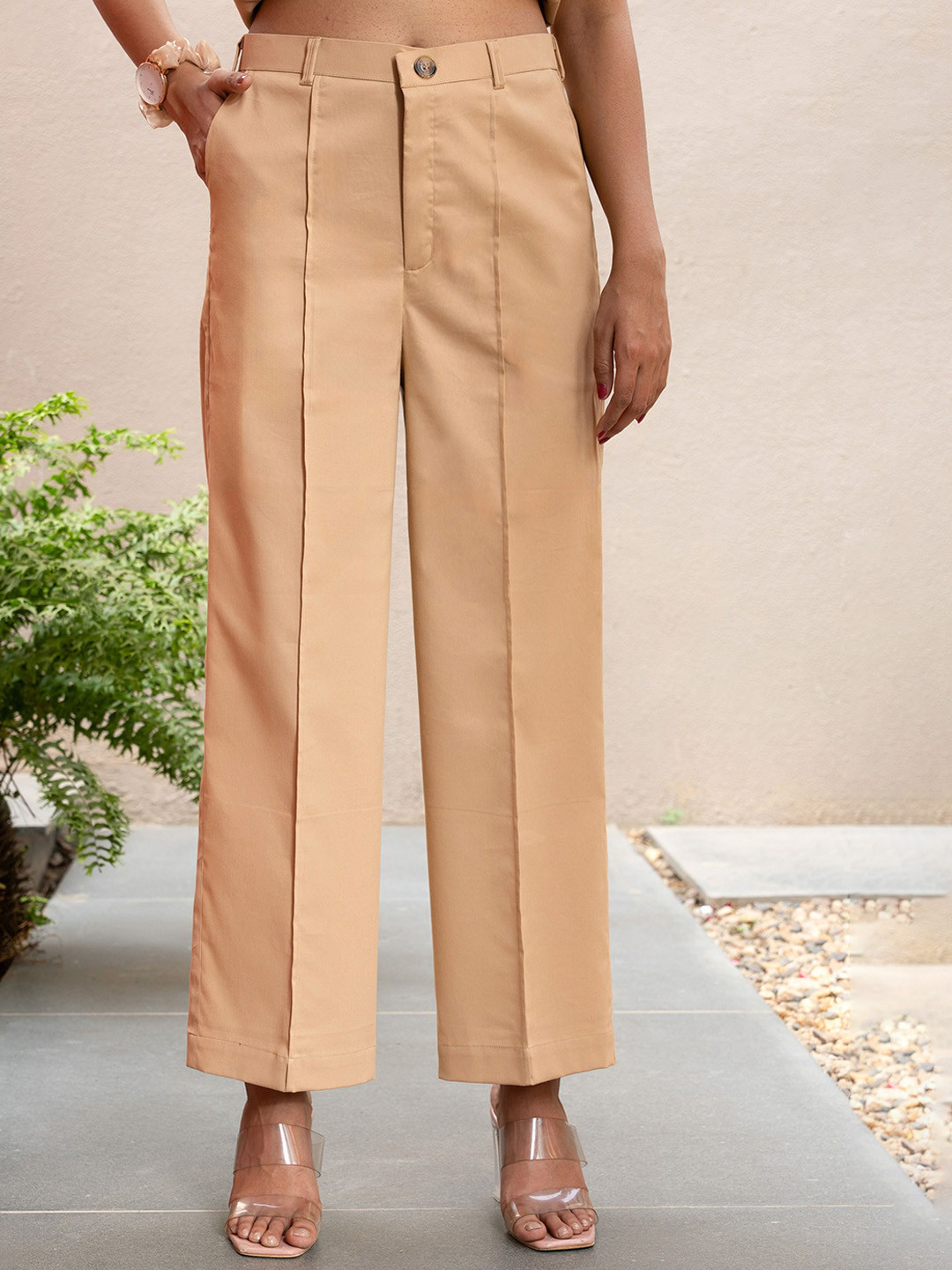 GULABOSITABO Women Relaxed Easy Wash Pleated Trousers