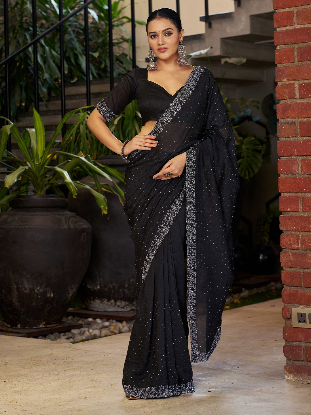 SANJANA SILK Embellished Sequinned Silk Blend Saree