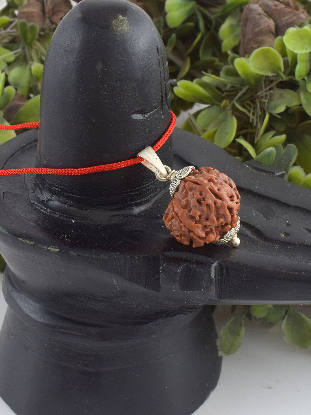 ADMIER Unisex Silver-Plated 7 Mukhi Nepali Rudraksha Beaded Pendant with Chain