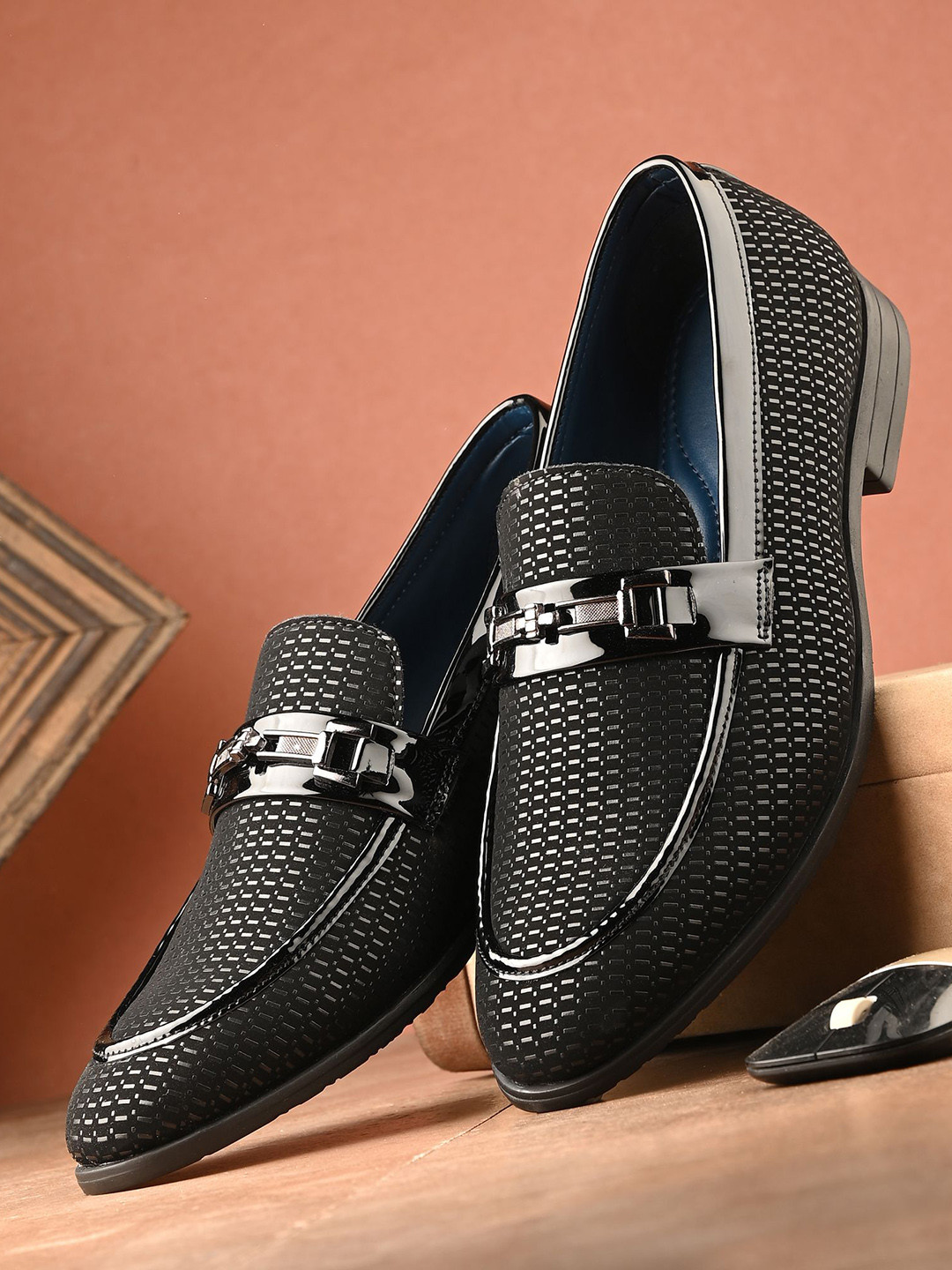 BUSKINS Mocassins Men Round Toe Driving Shoes