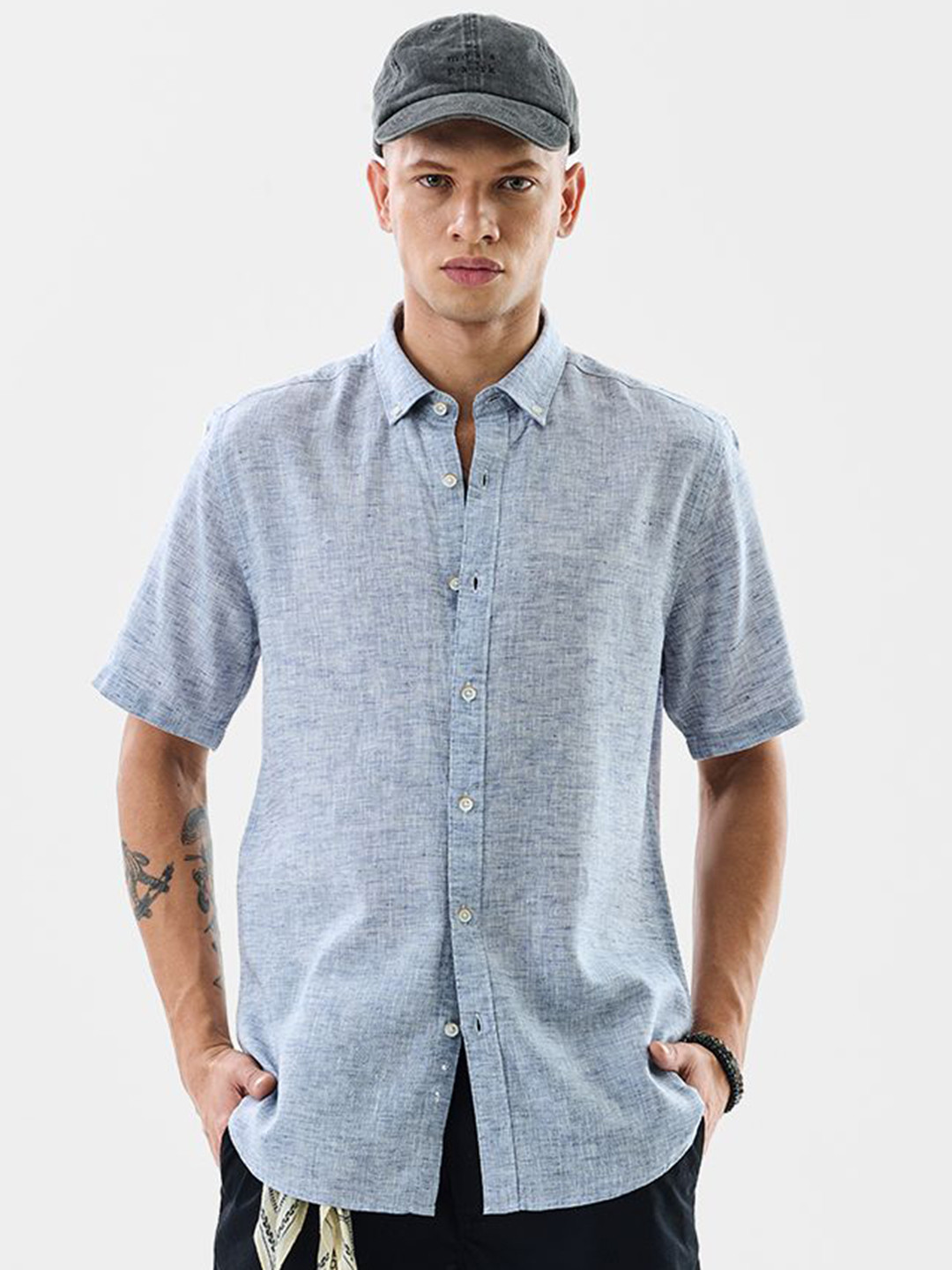 Snitch Button-Down Collar Short Sleeves Slim Fit Shirt