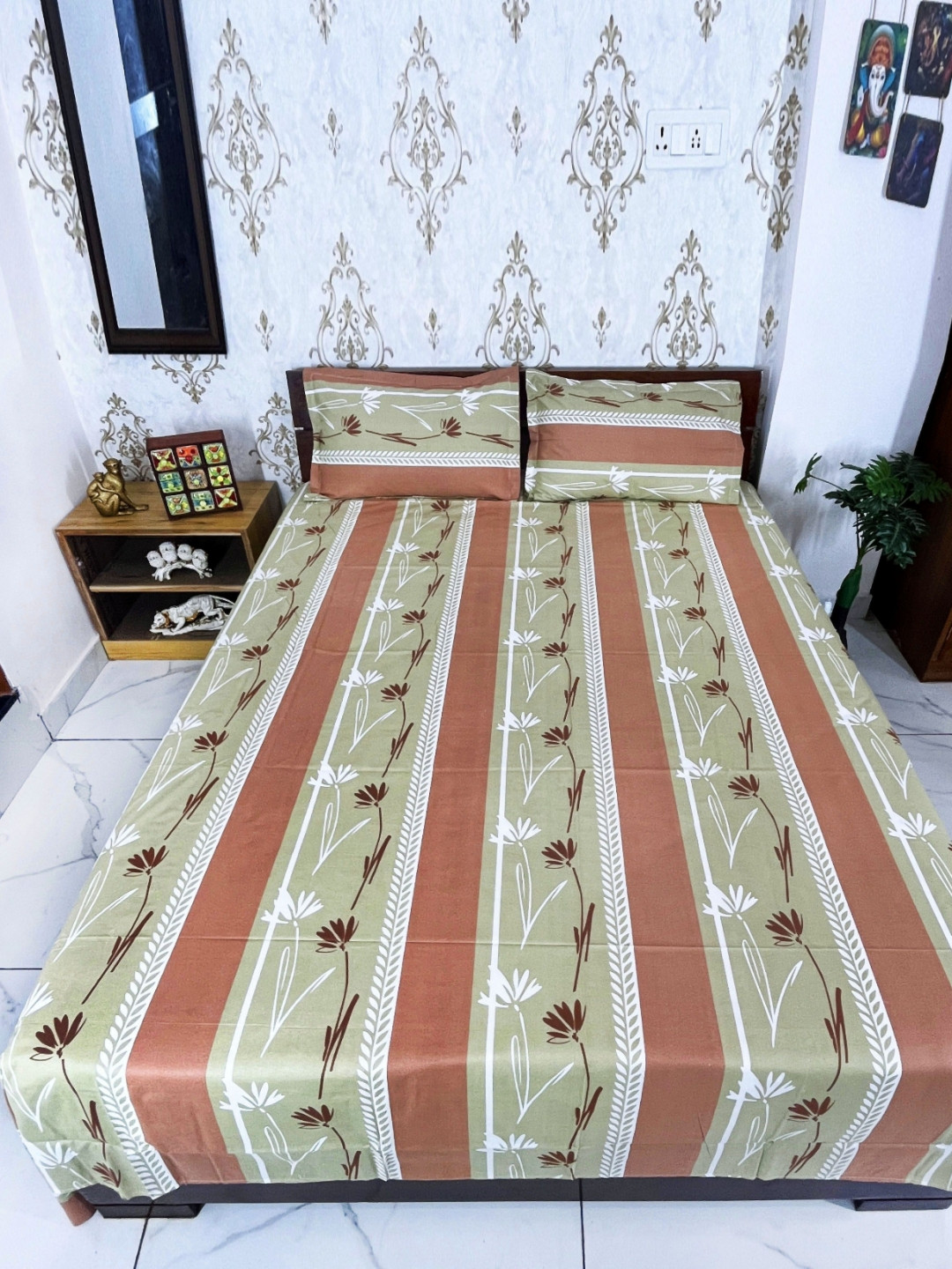 Marika Beige Floral Cotton Breathable 200 TC Super King Bedsheet with 2 Pillow Covers-108 x 108 inches