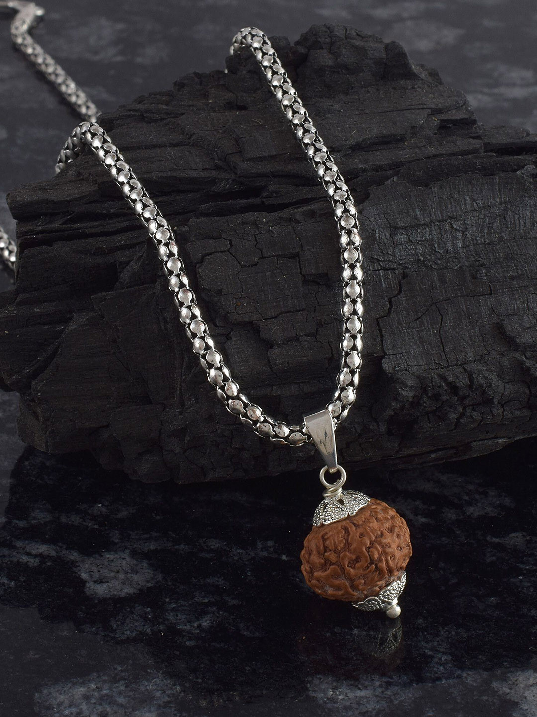 ADMIER Unisex Silver-Plated 9 Mukhi Rudraksha Beaded Pendant with Chain