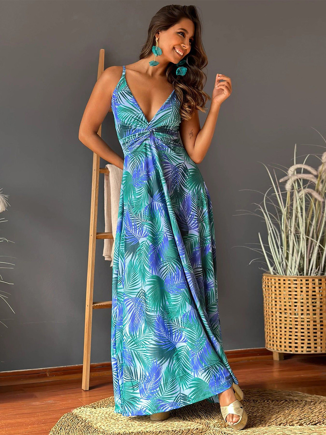 Outzidr Twisted Knot Detailed Maxi Dress