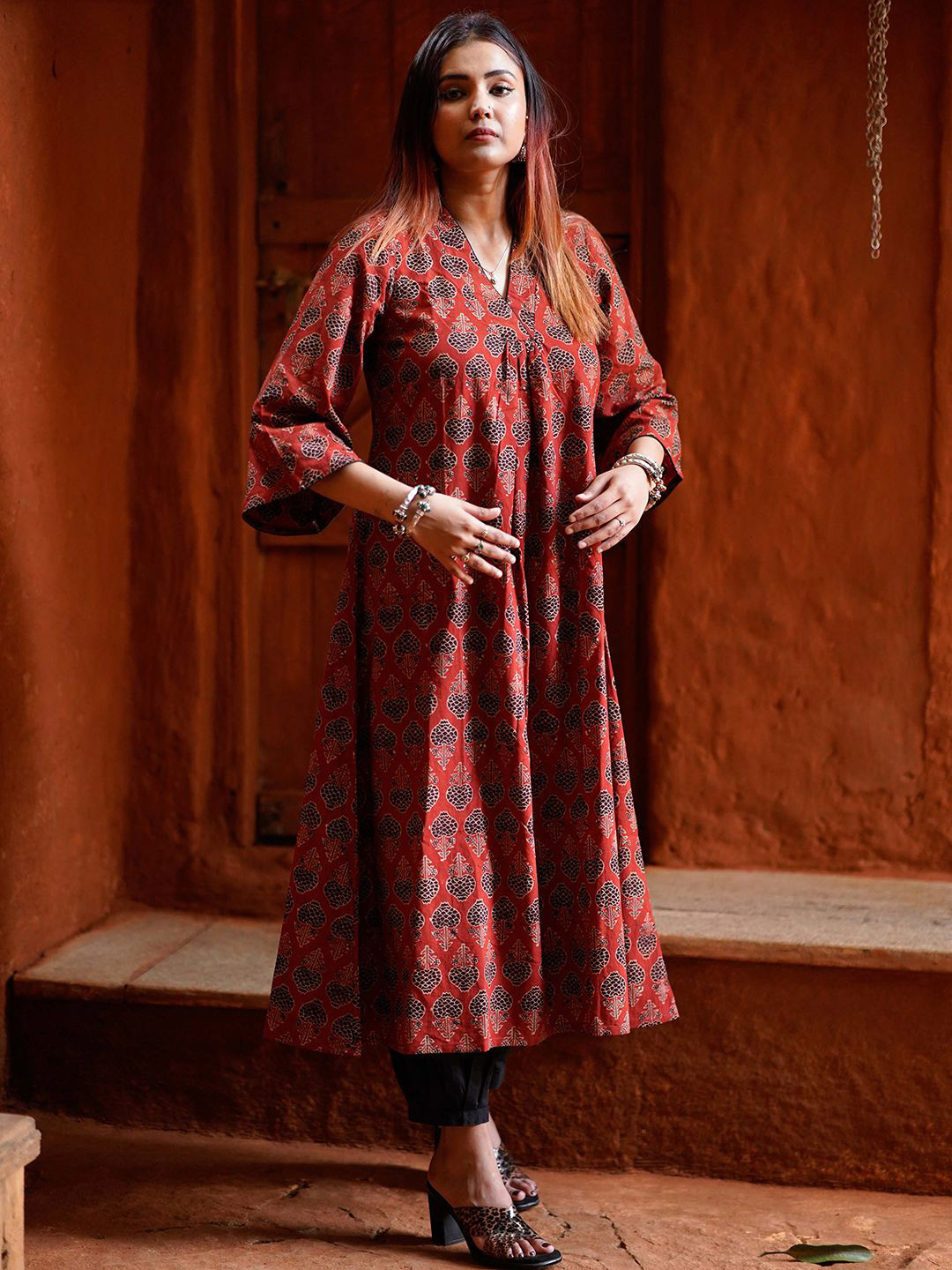Weaves of Tradition Women Ethnic Motifs Printed Regular A-Line Calf Length Kurta
