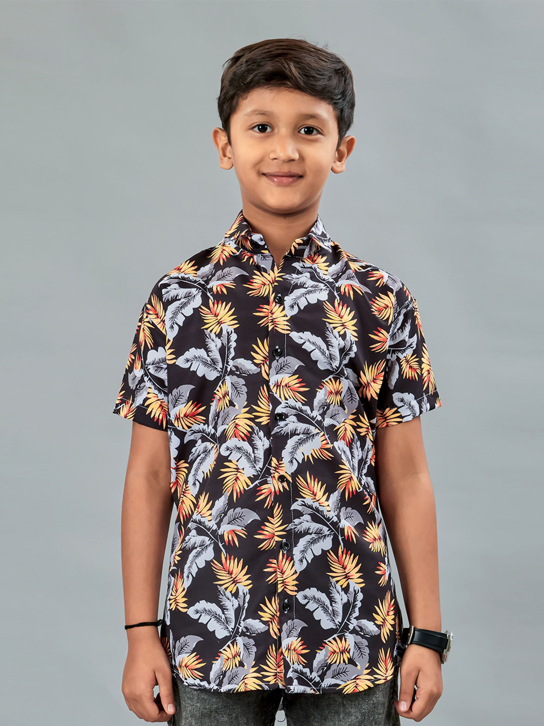 CRESALE Boys Floral Printed Spread Collar Short Sleeves Comfort Shirt