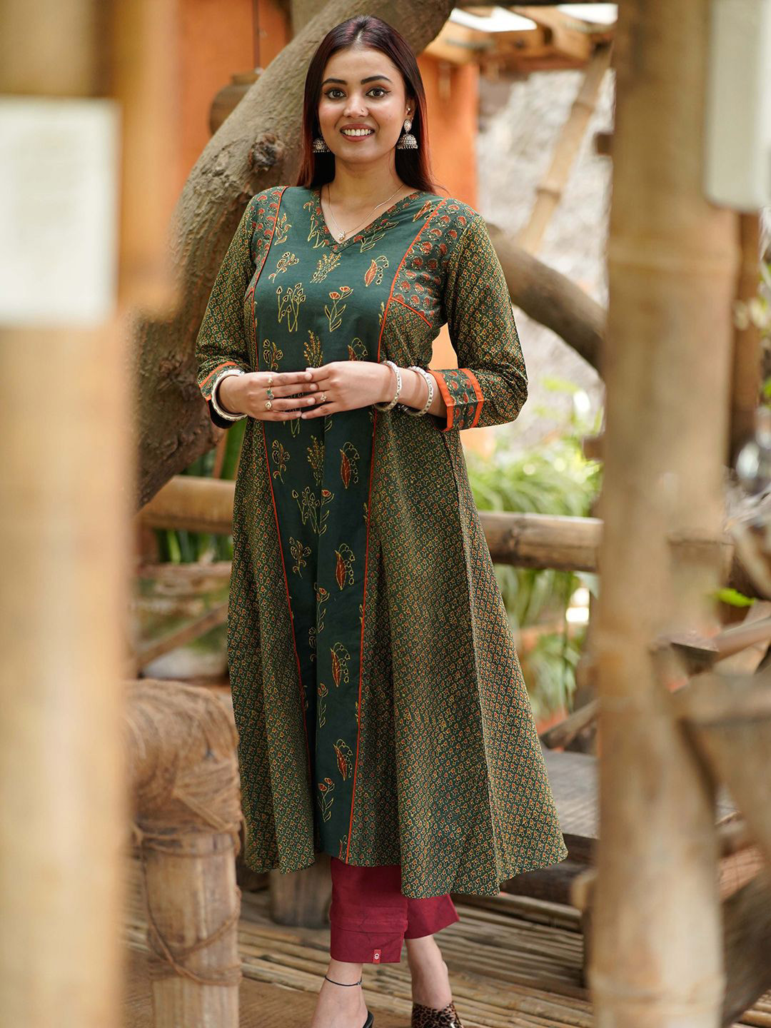 Weaves of Tradition Floral Printed V-Neck Straight Cotton Kurta