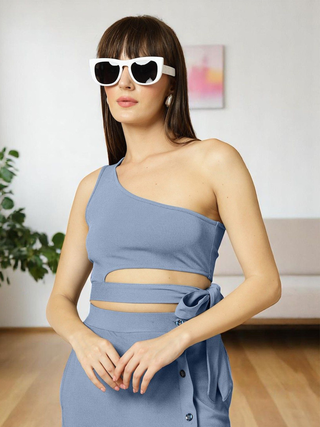 OOMPH! FACTOR One Shoulder Crepe Crop Top