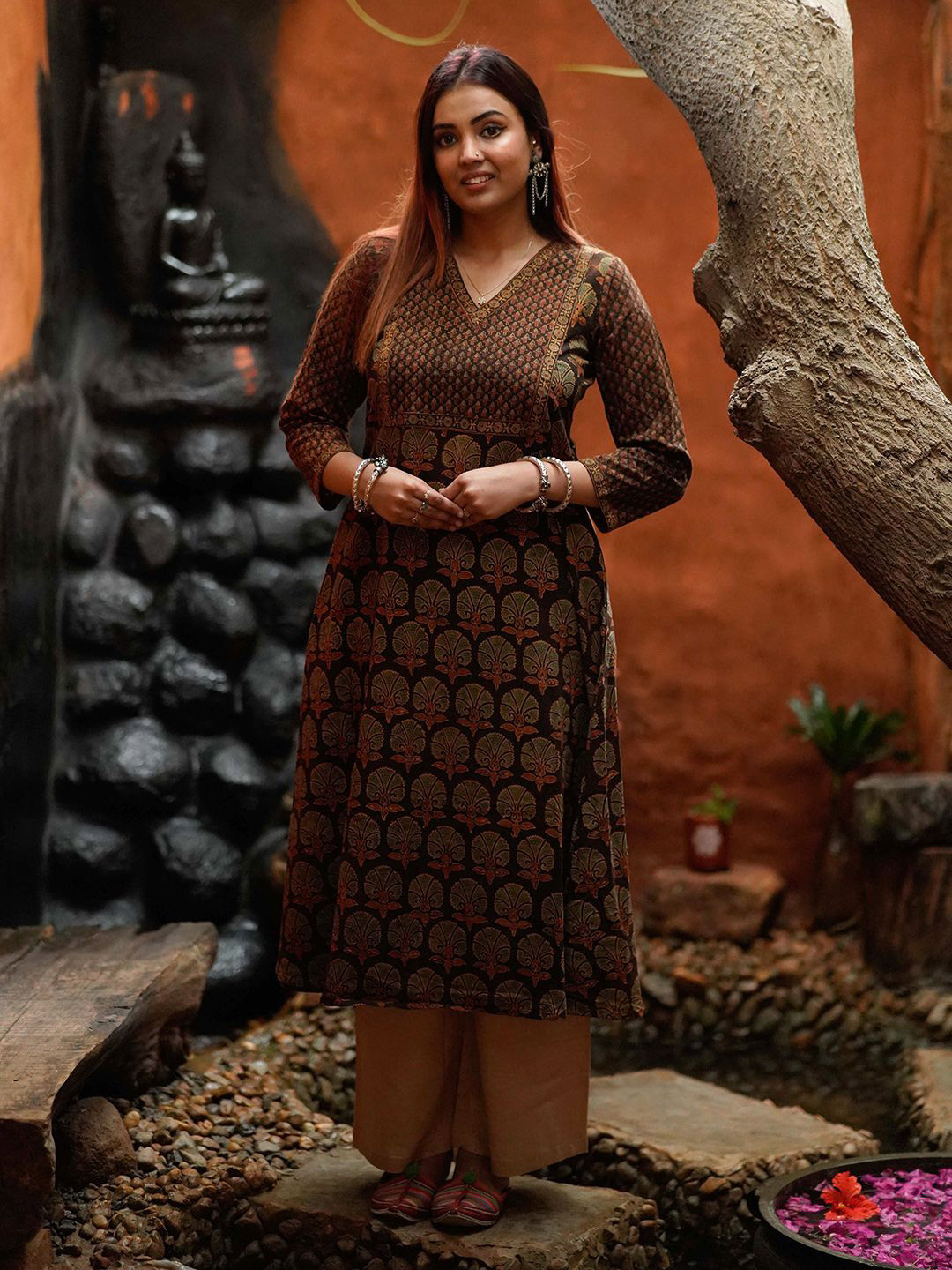 Weaves of Tradition Ethnic Motifs Printed Block Print V-Neck A-Line Kurta