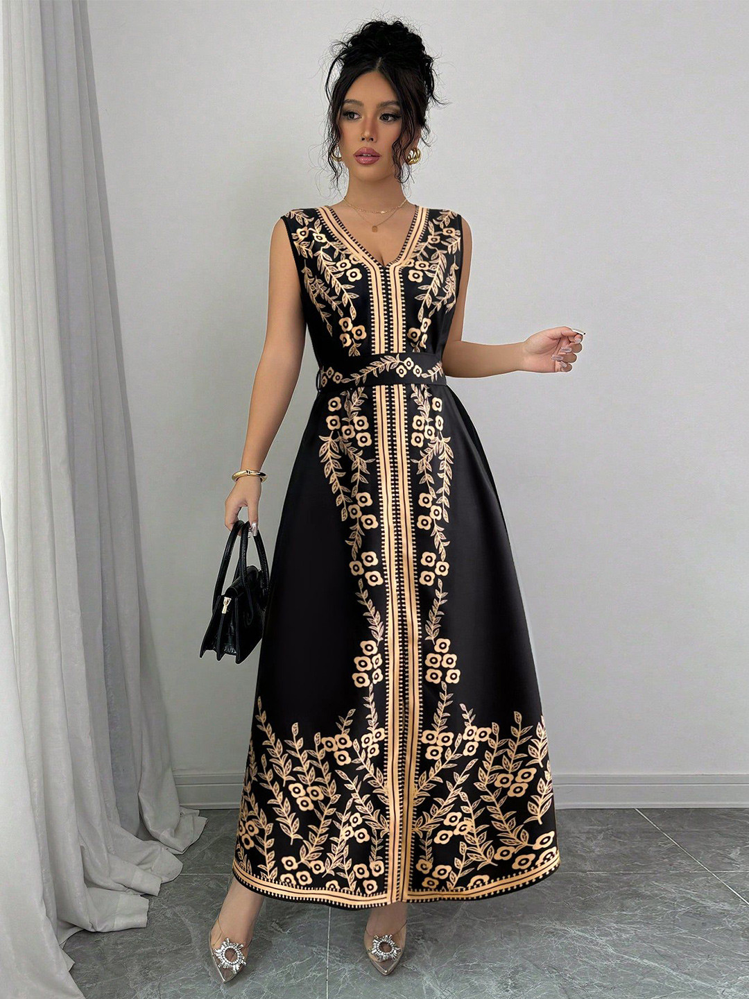 Outzidr Black Printed Plunge Neck Maxi Dress