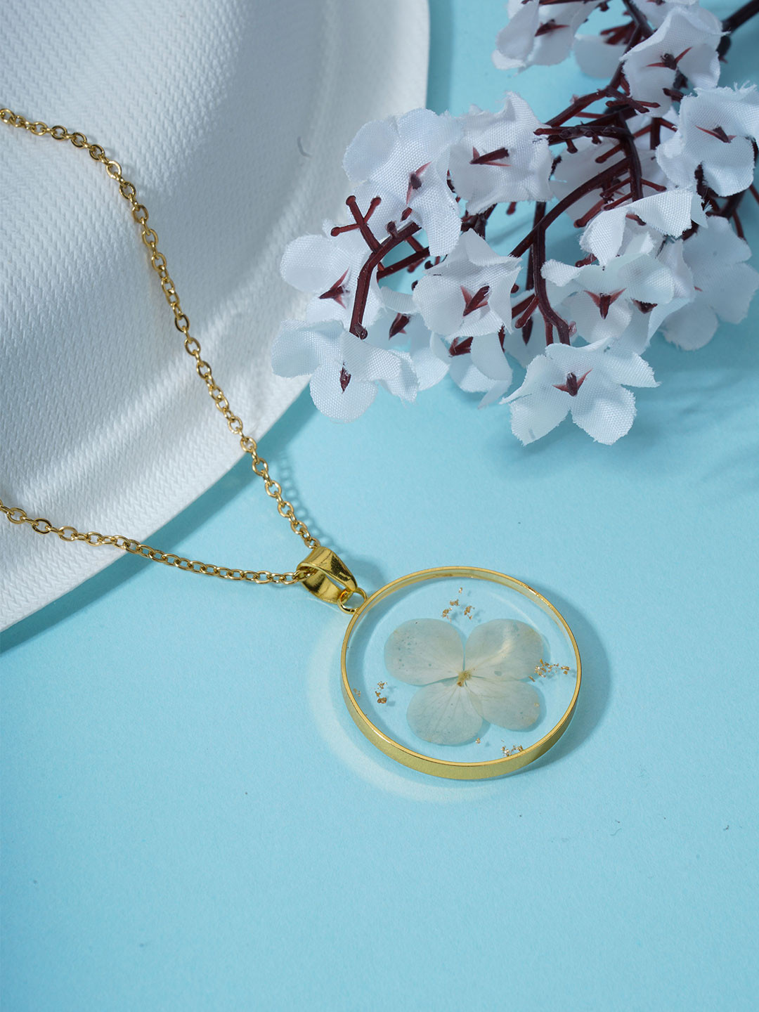 BISHTY  Gold-Plated Stainless Steel Dried Resin Hydrangea Circular Pendant & Chain
