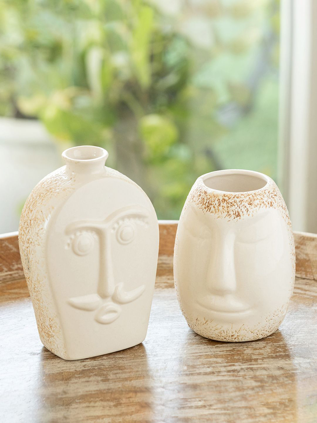 ExclusiveLane The Expression Series 2Pcs  Off-White Head To Head Ceramic Decorative Vases