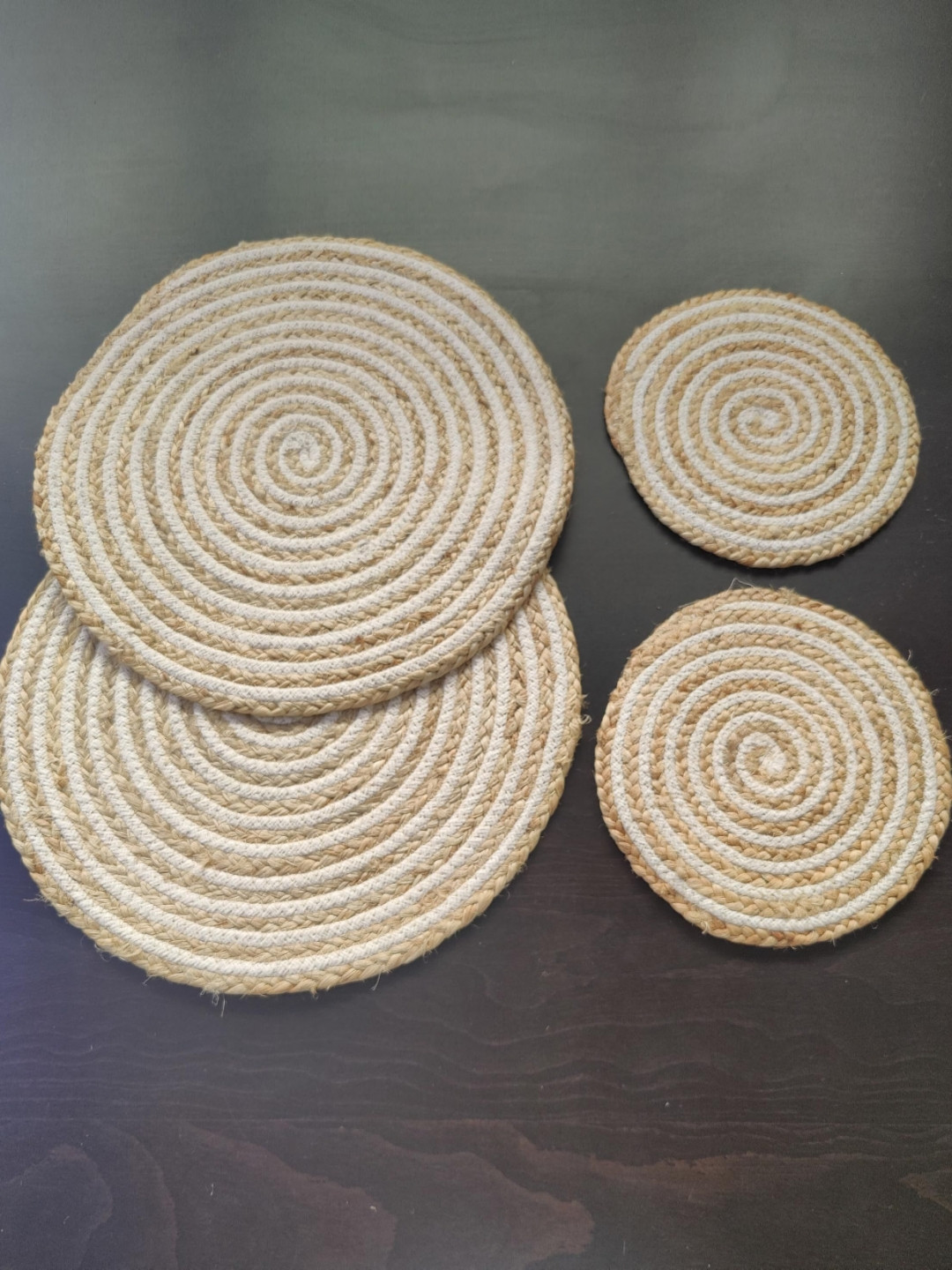 BulkySanta Grey 4 Pcs Round Table Placemats