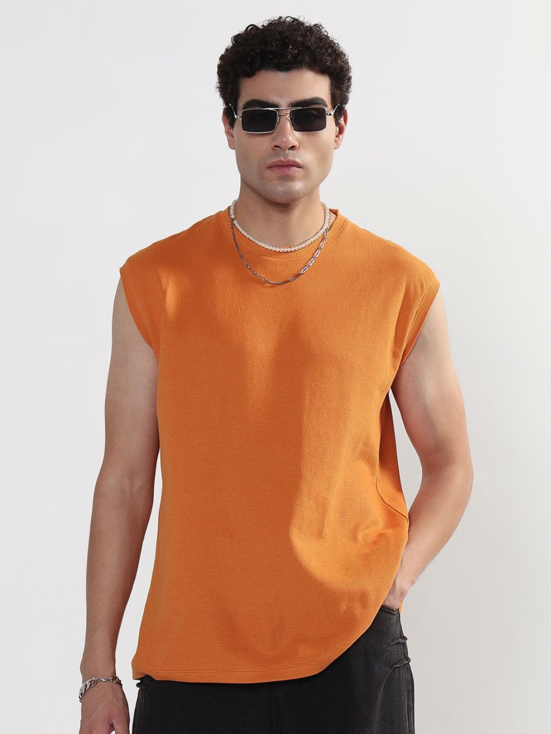 SHOWOFFFF Cotton Sleeveless Round Neck T-shirt