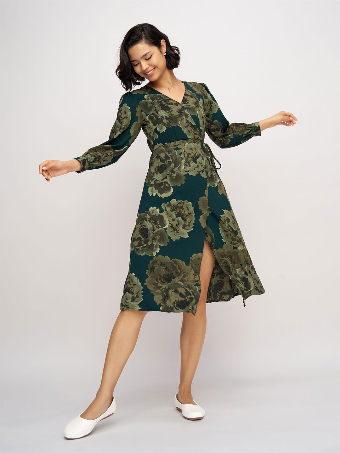 AASK Women Green Printed Delta Crush Calf Length A-Line Dress