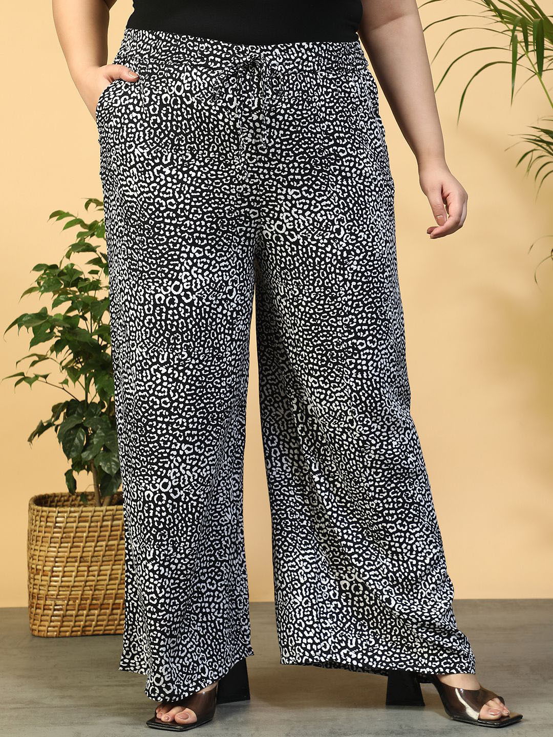 Oxolloxo Plus Size Animal Print Flared Elasticated Waist & Tie-Up Detail Pants