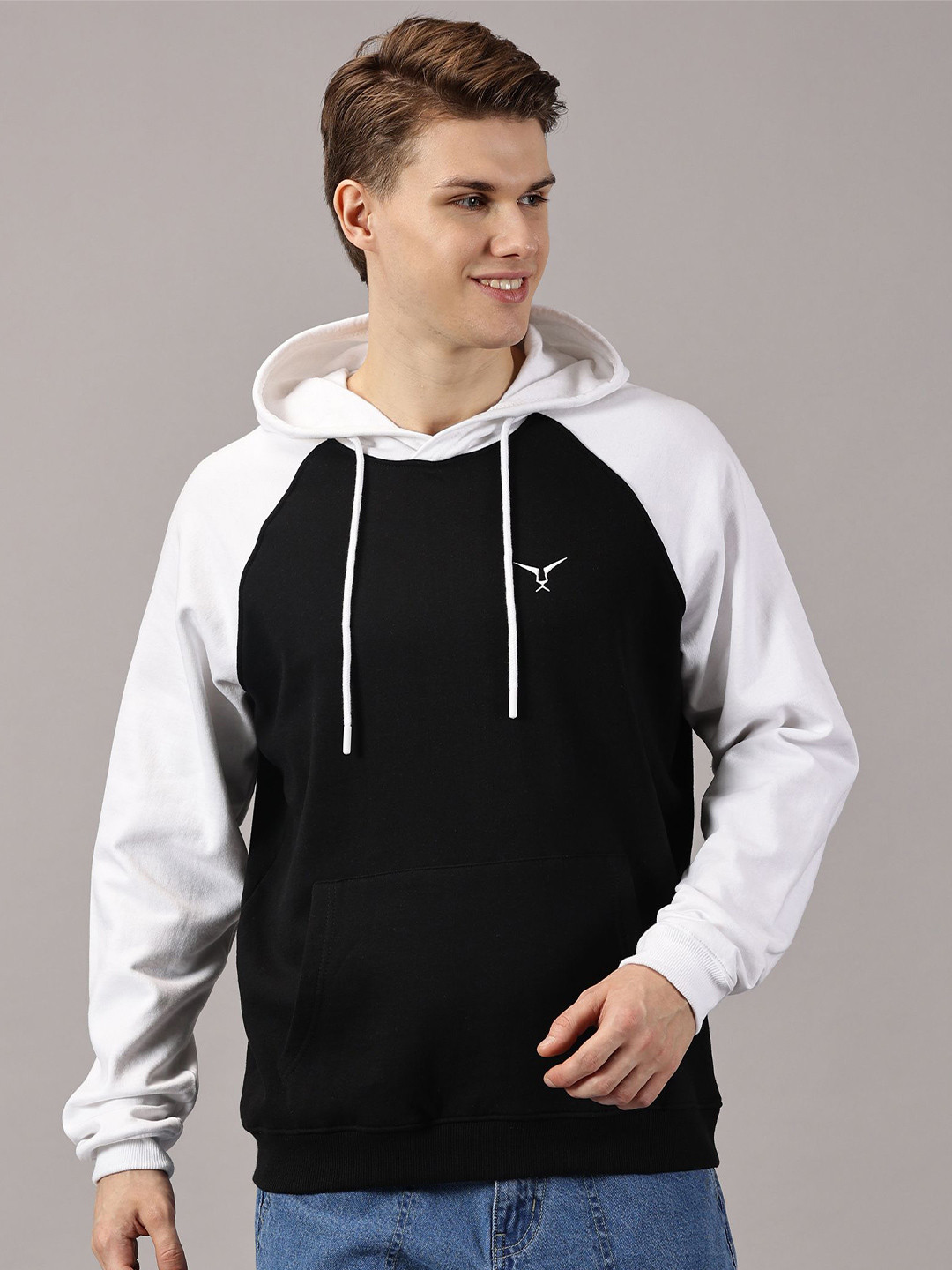 LEON Men Colourblocked Hooded Sweatshirt