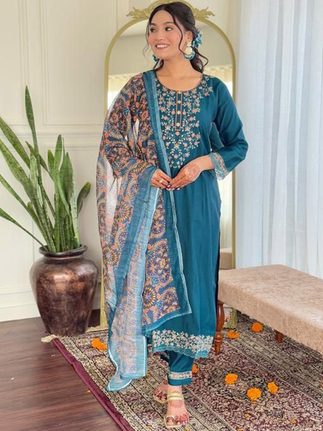 TWINS LADY Embroidered Chanderi Silk Round Neck Straight Kurta With Trousers And Dupatta