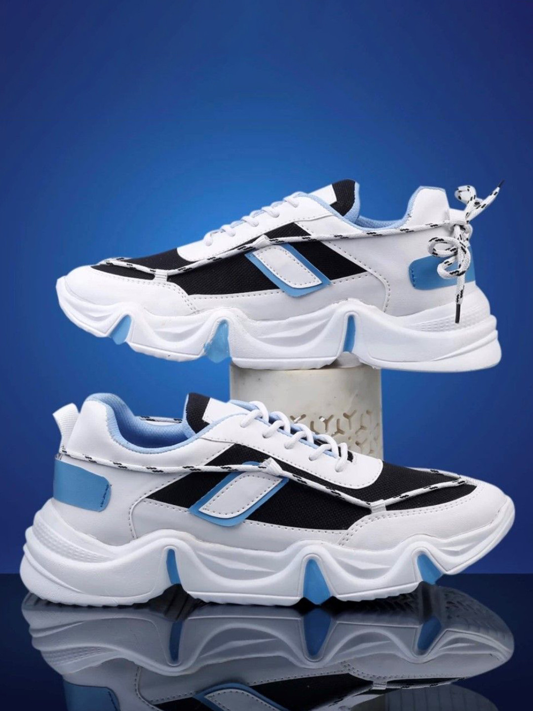 EZDEZARIO Boys Rainbow Colourblocked Sneakers