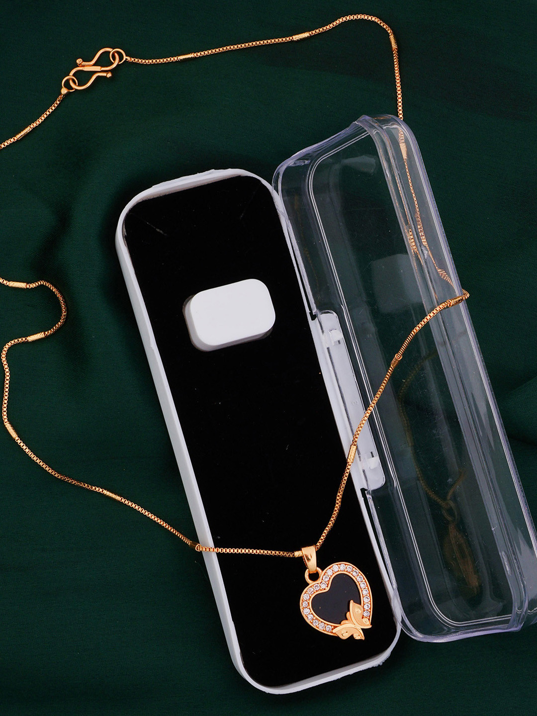 SHONA'S STYLE Gold-Plated Stainless Steel Cubic Zirconia Studded Pendant With Chain