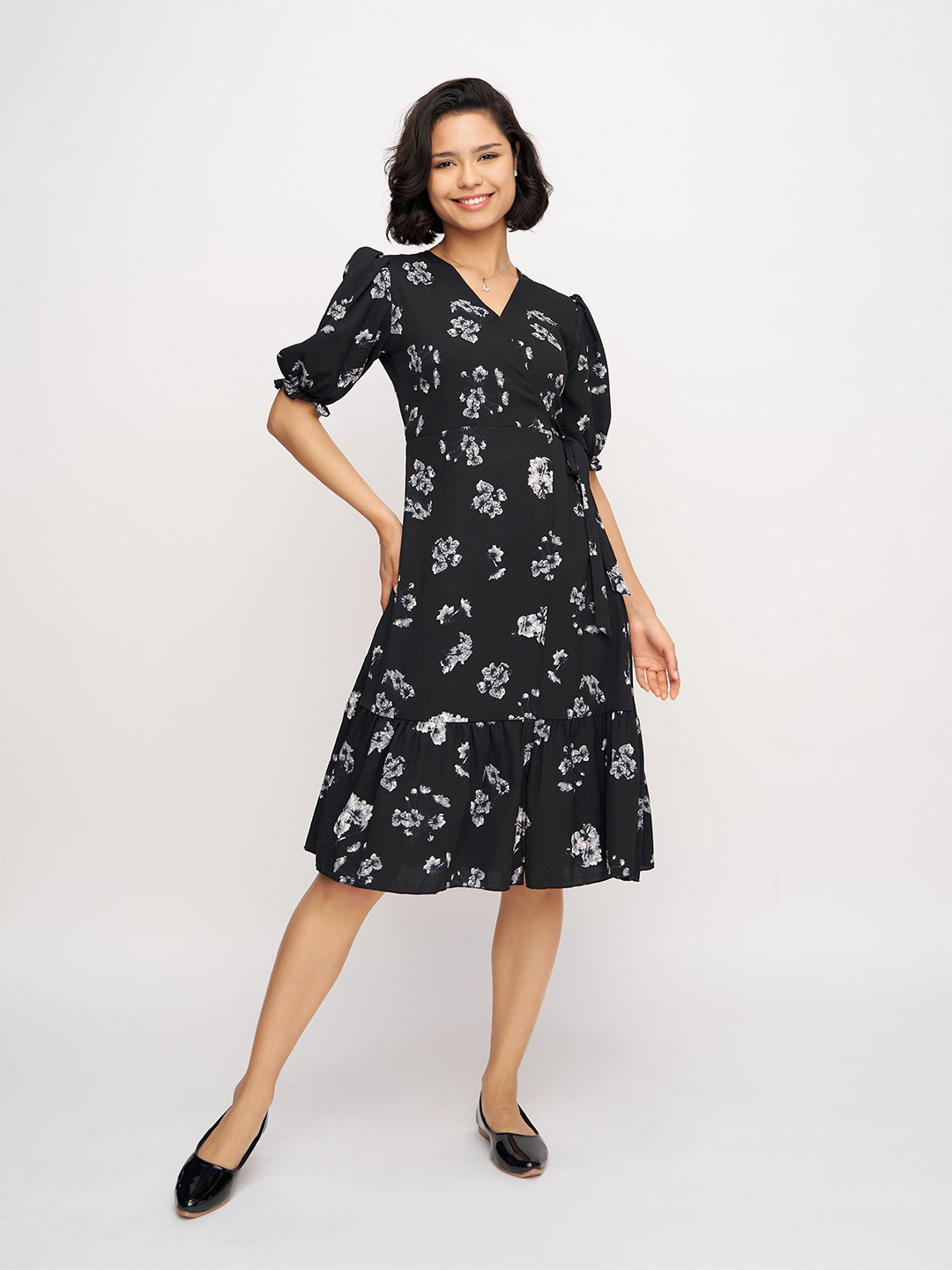 AASK Women Black Floral Printed Puff Sleeves Delta Crush Calf Length Fit and Flare Dress
