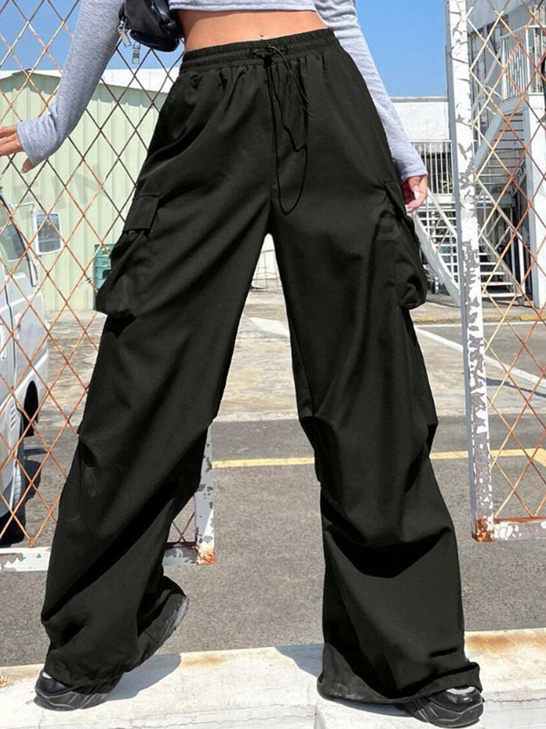 QIOA Women Relaxed Loose Fit High Rise Wrinkle Free Cargos Trousers