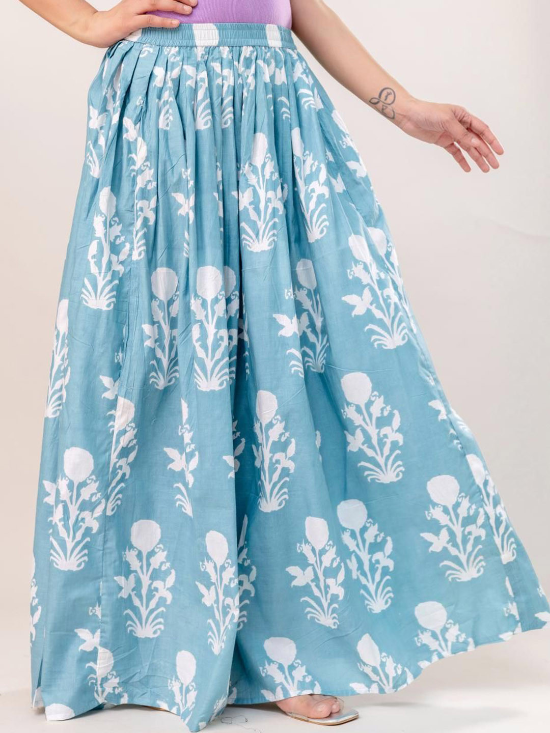 SUNEKH Bada Buta Printed Flared Maxi Skirt