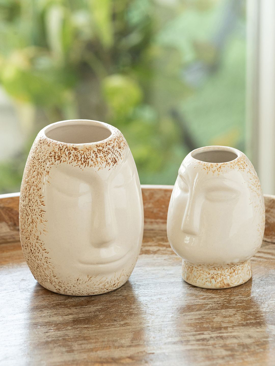 ExclusiveLane The Expression Series 2Pc Off-White Round Face Ceramic Decorative Vases