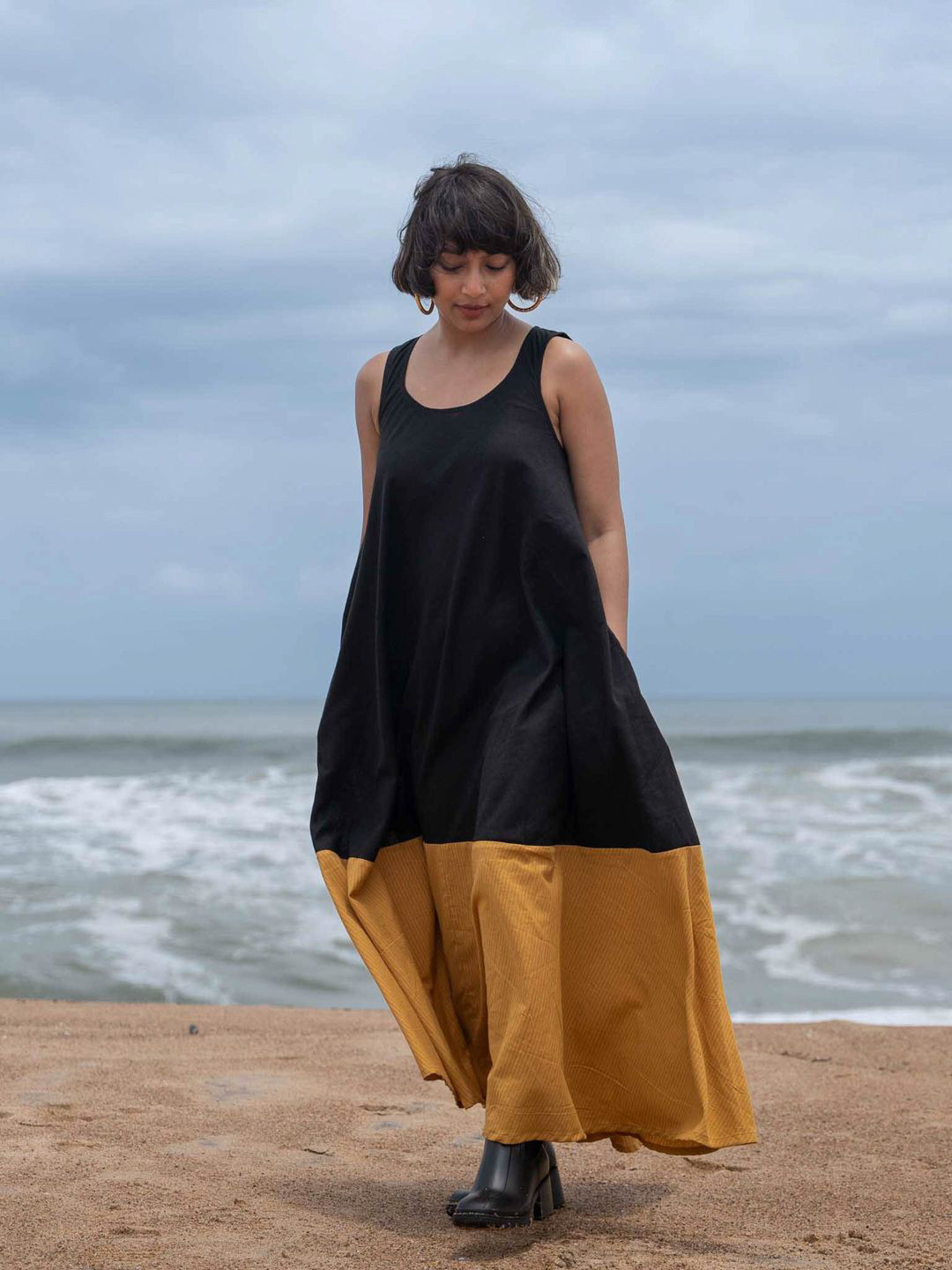 Suta Black Maxi Dress