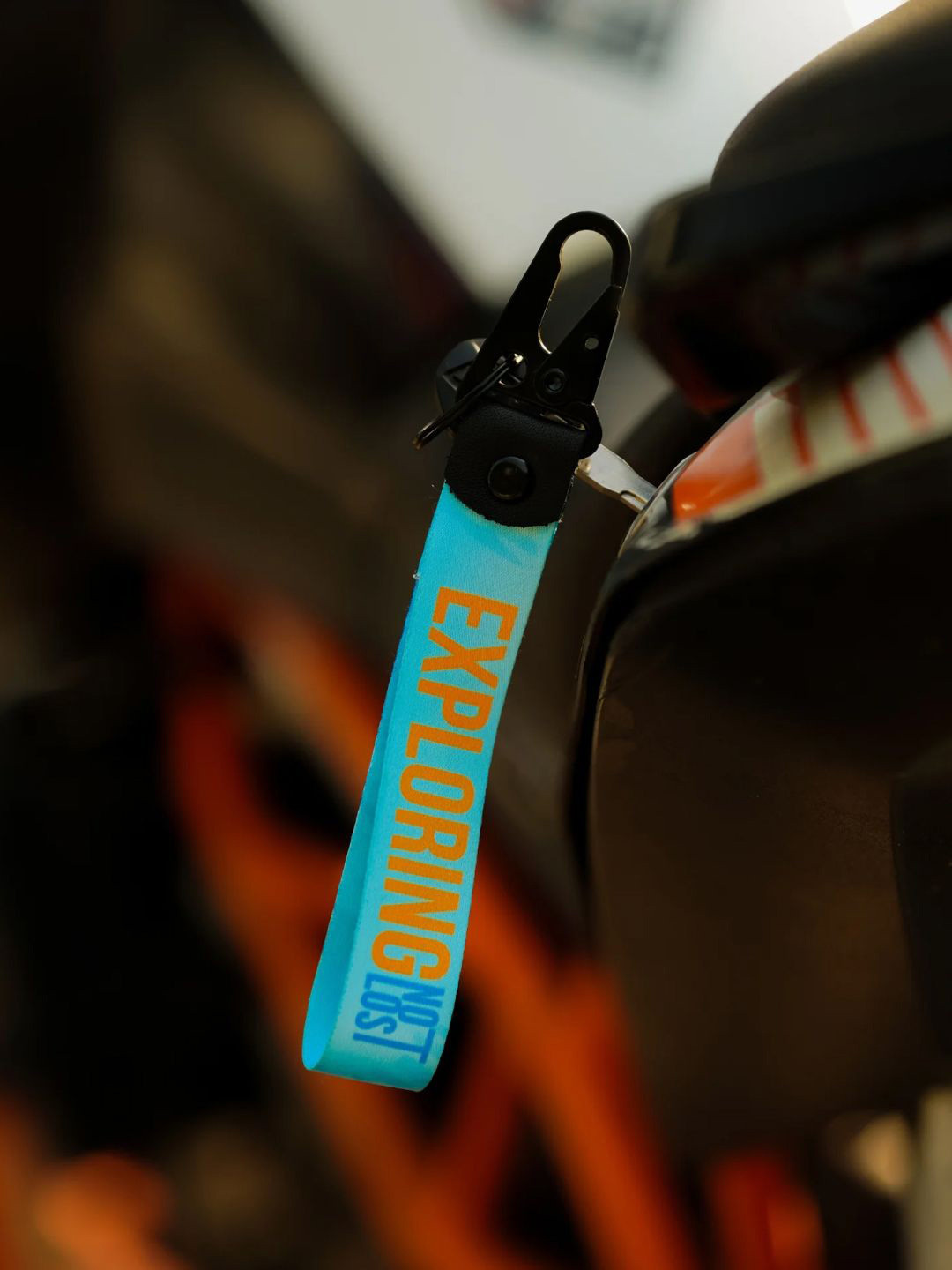 WANDERLOOMS Printed Exploring Not Lost Key Chain