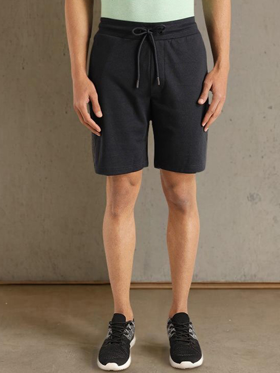Indian Terrain Men Mid Rise Relexed Fit Regularr Shorts