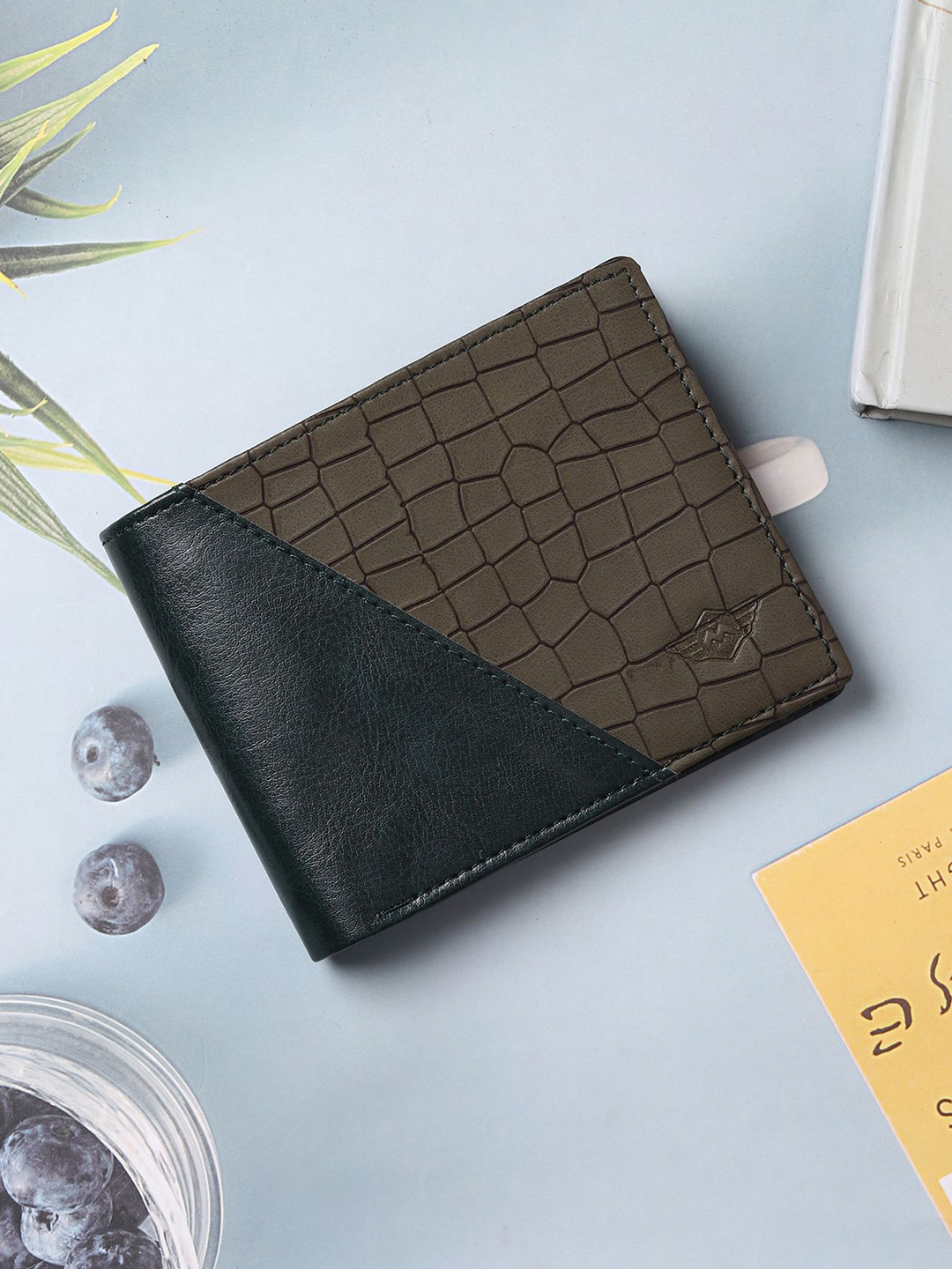 Metronaut Men Checked Textured Two Fold Wallet