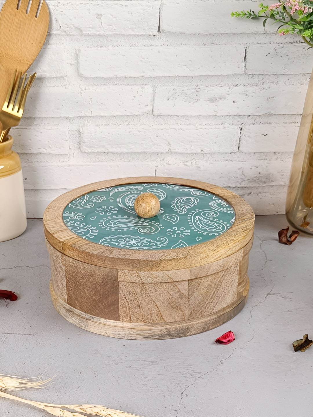 VarEesha Blue & White Paisley Printed Wooden Roti Box