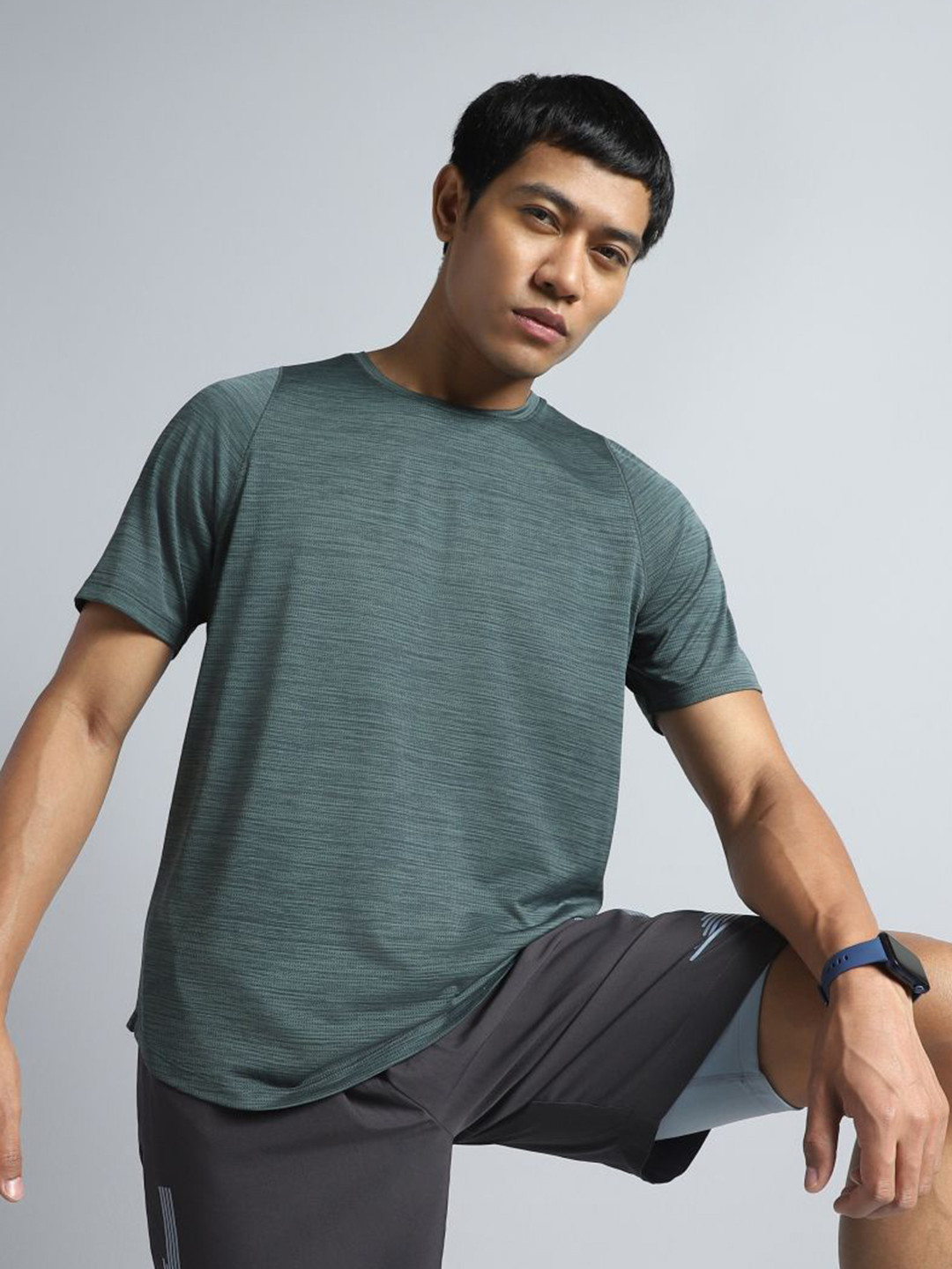 CULT Moisture Wicking Training Elevate Sculpt T-shirt