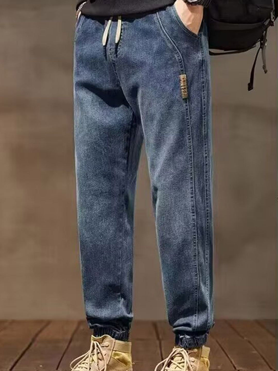 Mast & Harbour Men Regular Fit Mid-Rise Jogger