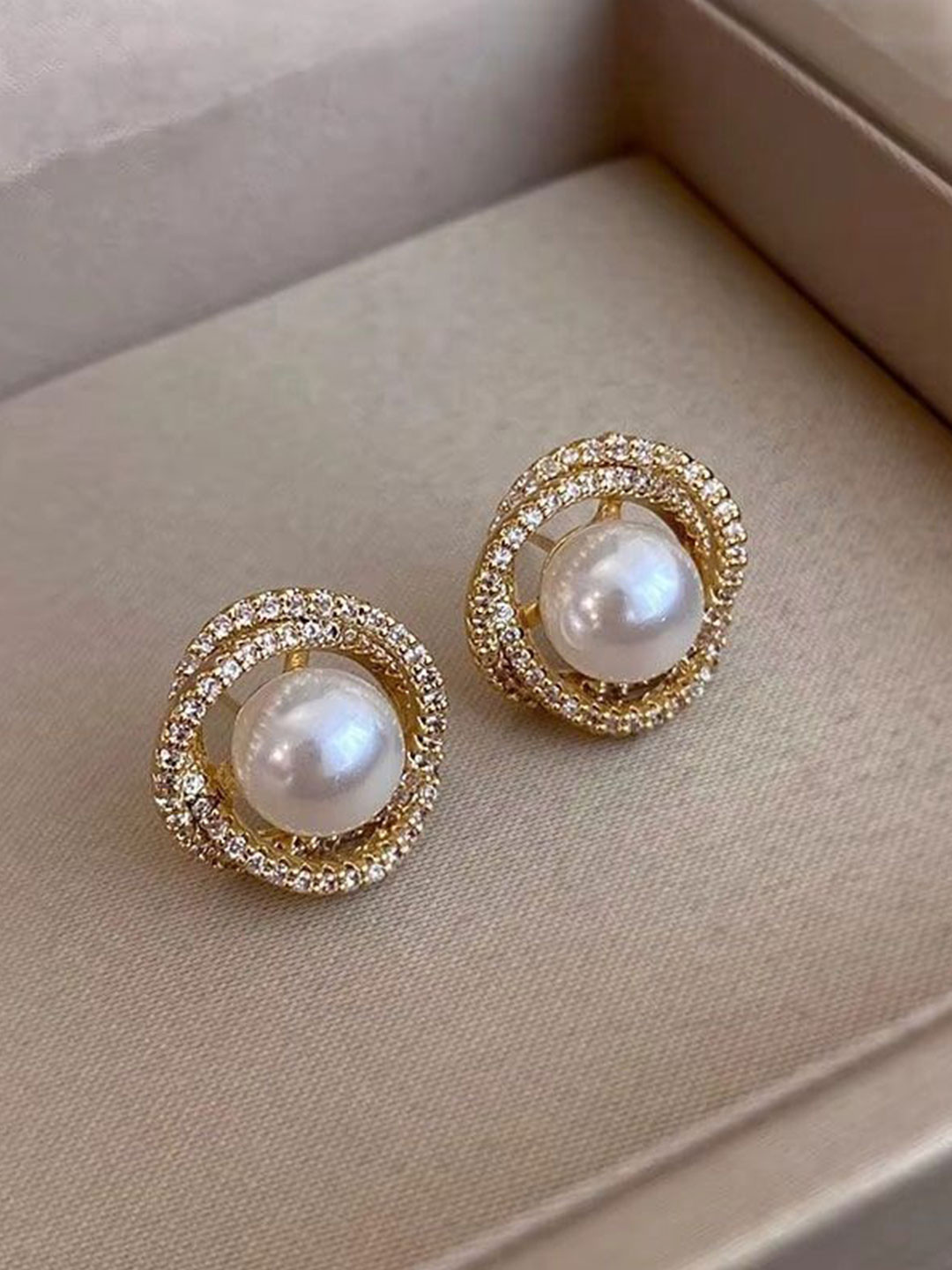 Tiso Korean Gold-Plated Pearls Beaded Circular Studs