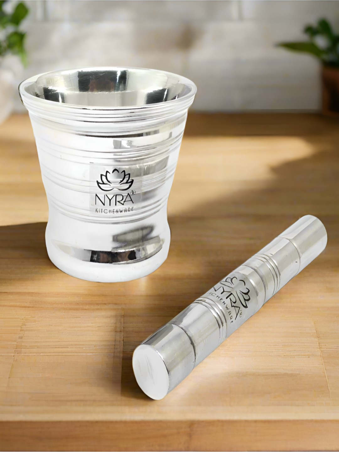 Nyra Kitchenware Silver Stainless Steel Mortar & Pestle