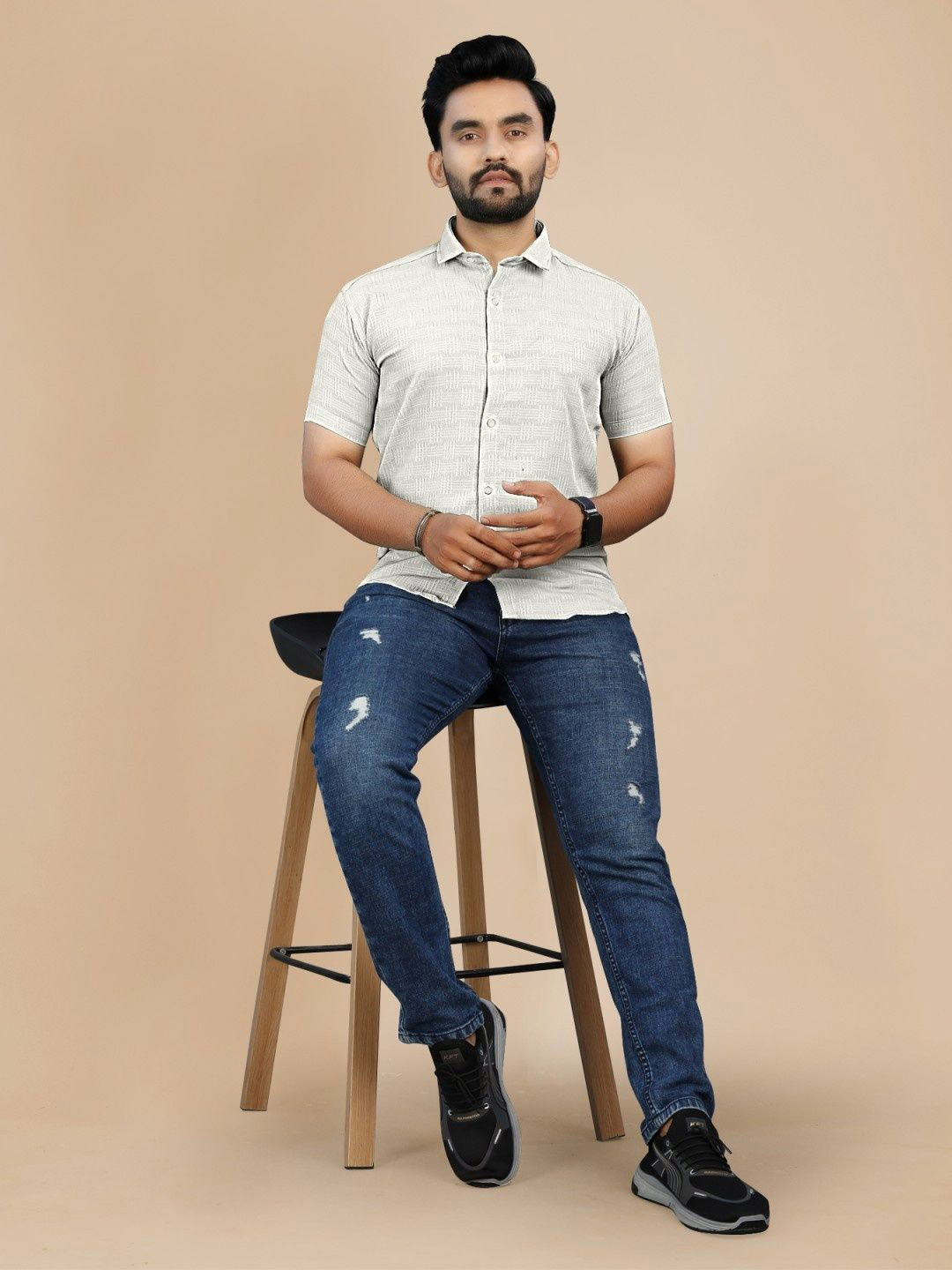 OQUENT Standard Geometric Printed Regular Fit Casual Shirt