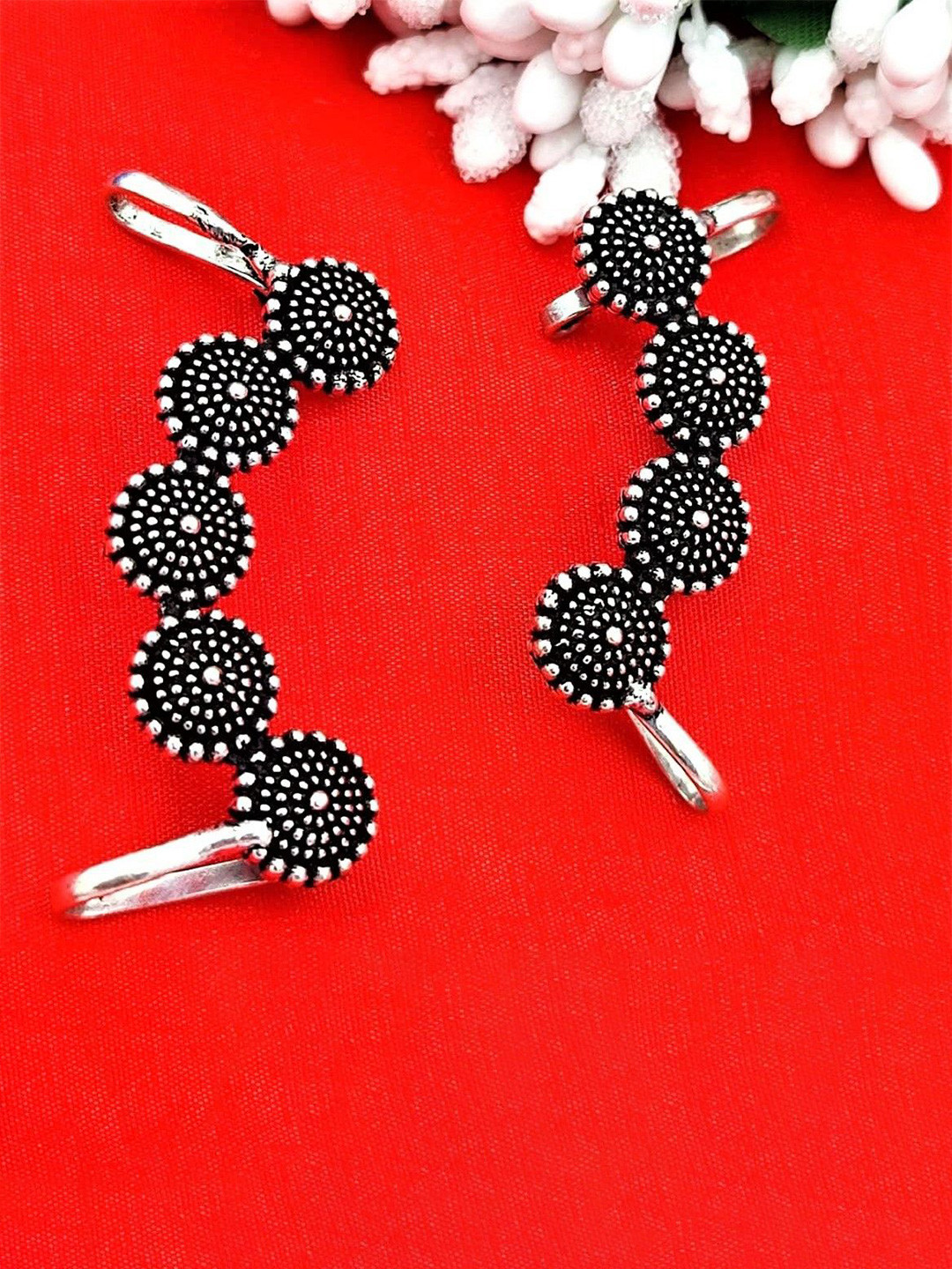 Yash Jewels Emporiums Silver-Plated Circular Shaped Oxidised Earcuffs