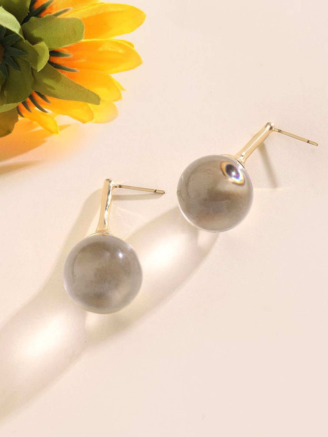 SALTY Pack of 2 Women Scottie Ice Gold Earring