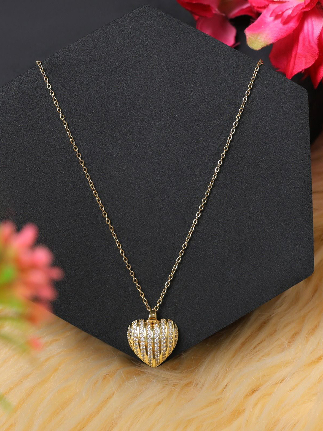 spyronix real treasure Gold-Plated Heart Shaped Pendants with Chains