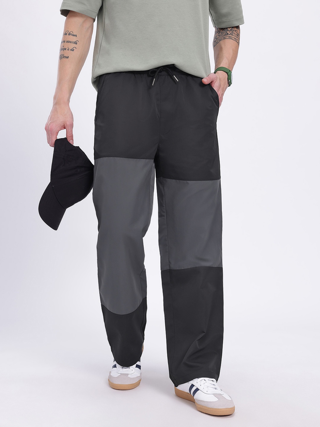 glitchez Men Dual Tone Drip Relaxed Fit Trouser