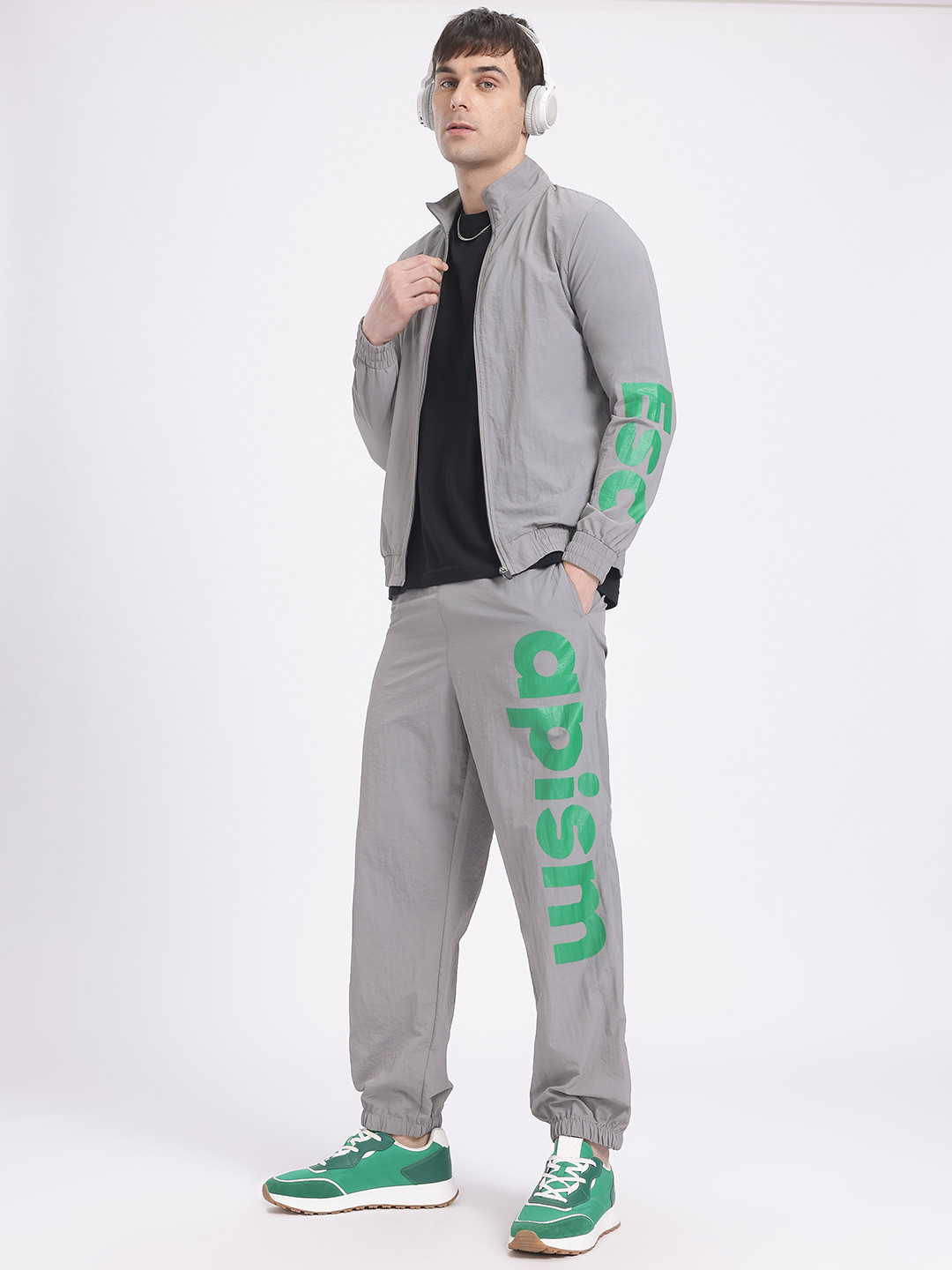 glitchez Typography Print Mock Collar Zip-Up Tracksuit