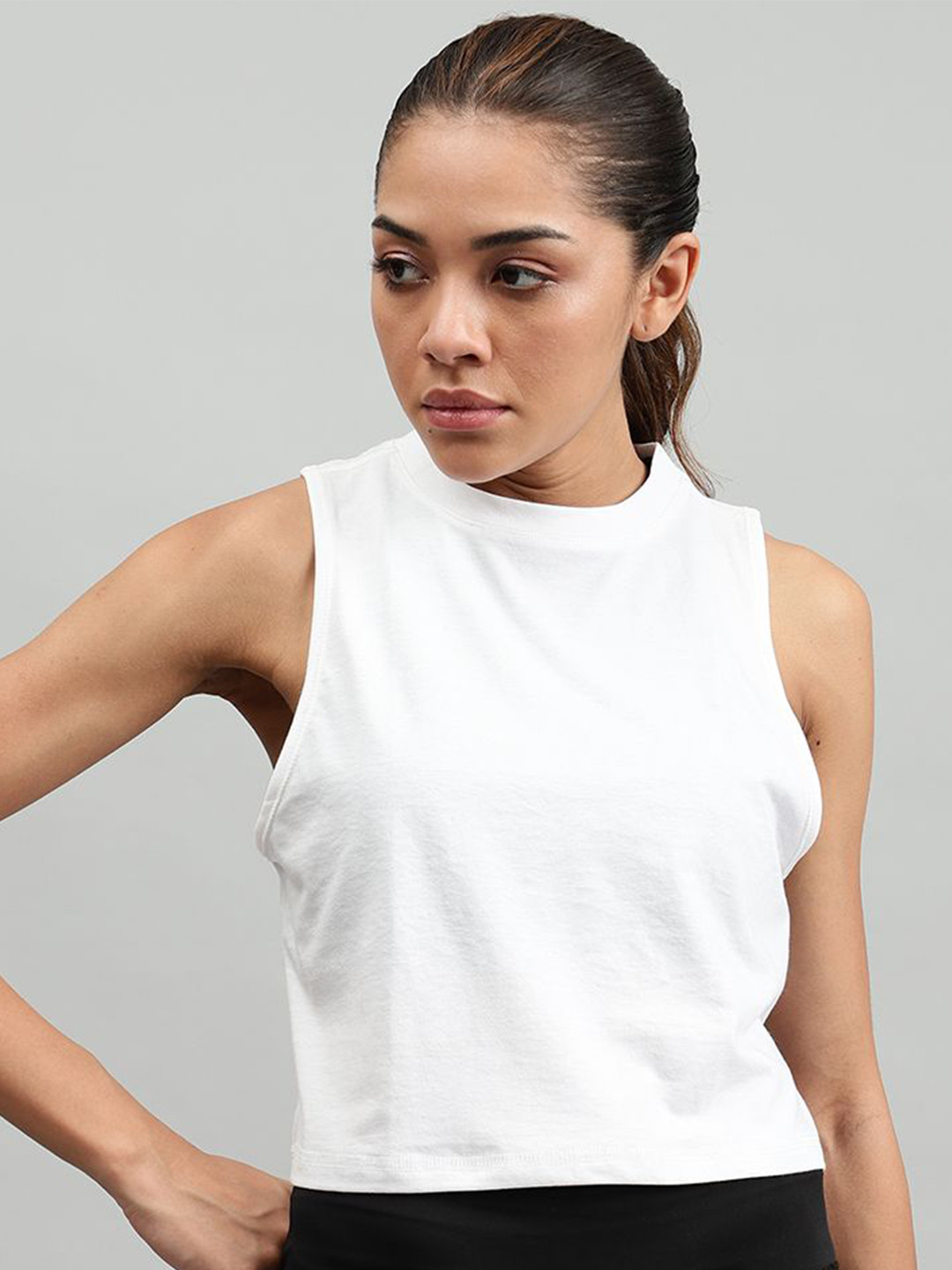 Wod Armour Solid Cotton Sleeveless Crop Top