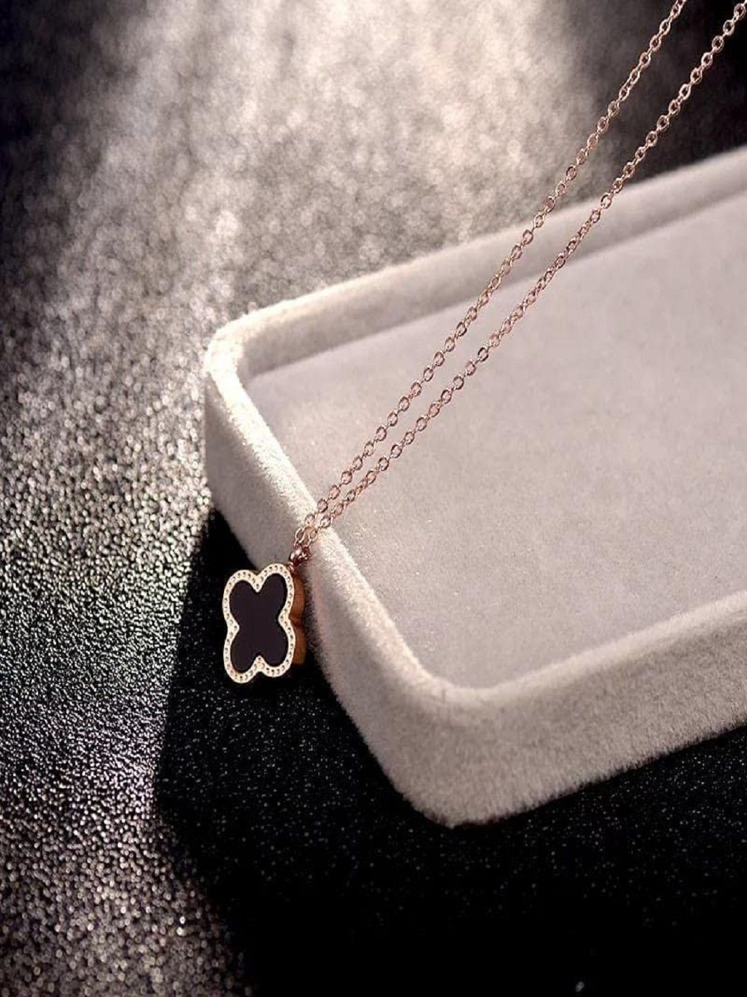 RV Jewels Rose Gold-Plated Contemporary Pendant With Chain