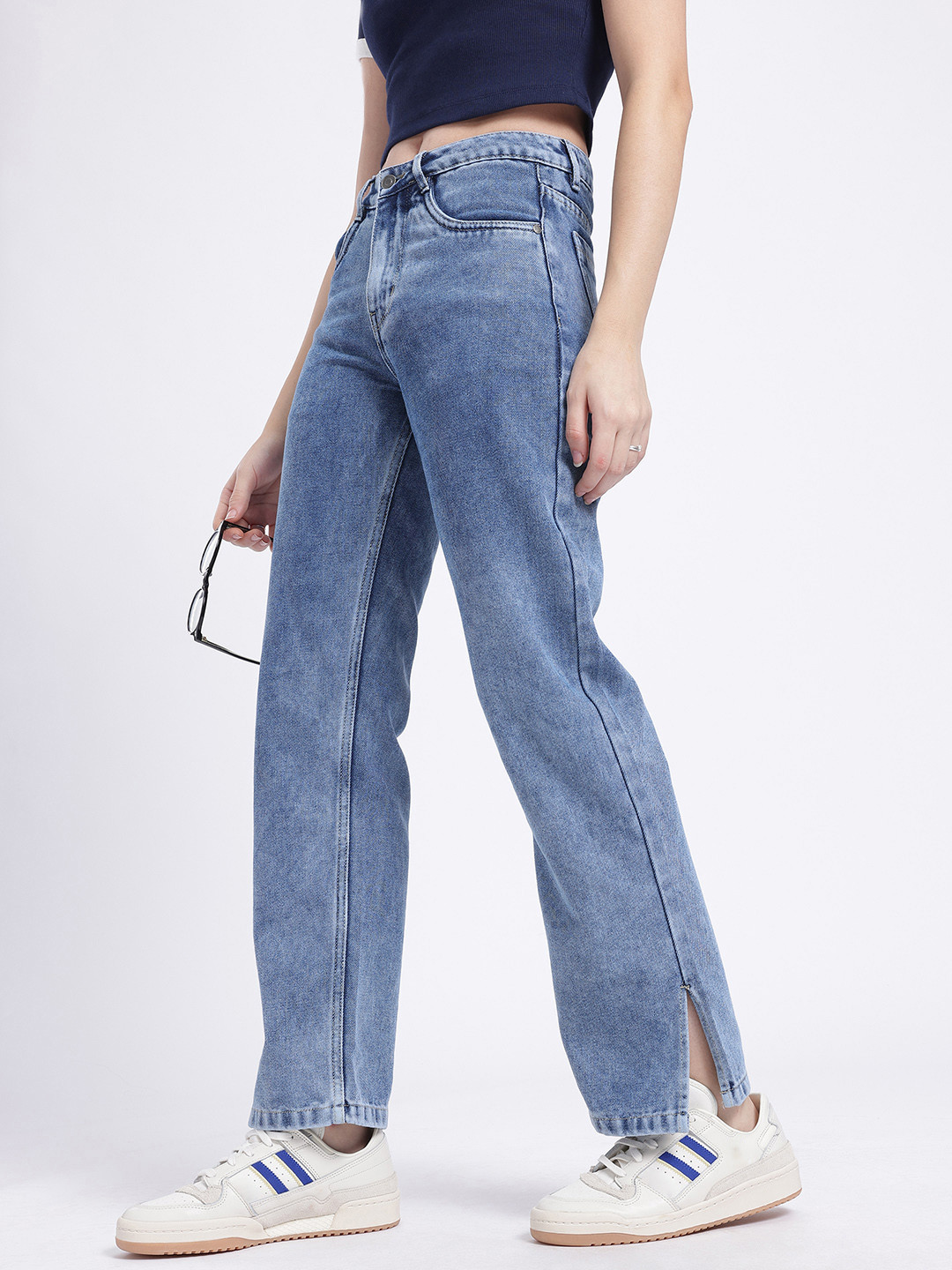 glitchez Women Mid-Rise Light Fade Slit Detail Straight Fit Jeans